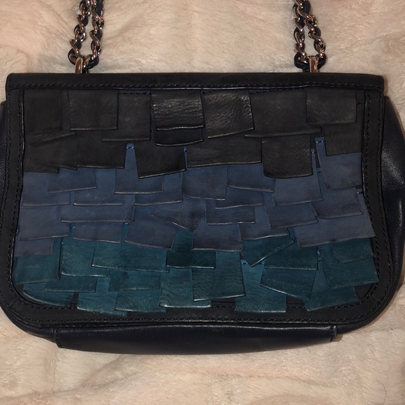 Tory Burch Blue Handbag! - Picture 2 of 7